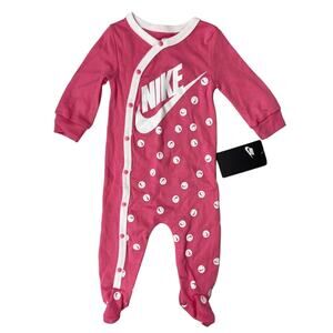 NEW Nike Baby‎ Sleeper Jumpsuit Pink Smiley Face Snap Closures White 6M